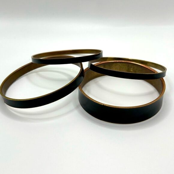 *3/$20* Set of 4 lightweight black enamel bangles - Picture 1 of 3